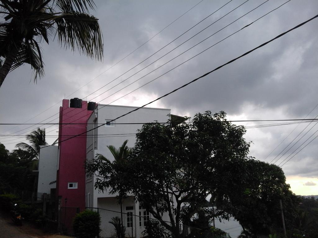 High View Homestay Kandy Eksteriør bilde